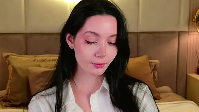 Snapshot of Goldy_Stark chatting on 10.03.25 Goldy Stark online show from 10.03.25