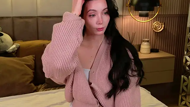 Snapshot of Goldy_Stark chatting on 10.10.25 Goldy Stark online show from 10.10.25