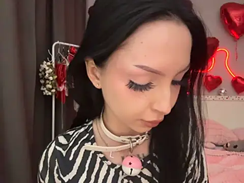 Lina Thornton  online show from 07.28.26