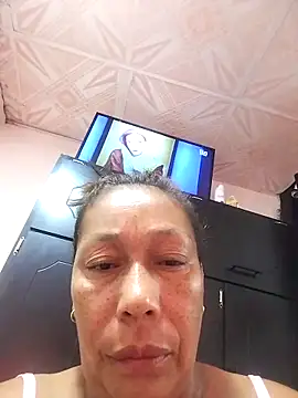 Naomi-Mature online show from 11.15.25