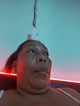 Naomi-Mature online show from 05.17.26