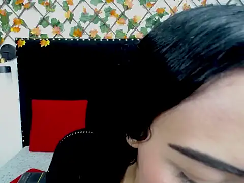 Snapshot of valerythompsonper chatting on 01.07.26 valerythompsonper online show from 01.07.26