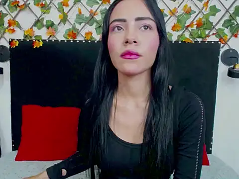 Snapshot of valerythompsonper chatting on 01.11.26 valerythompsonper online show from 01.11.26