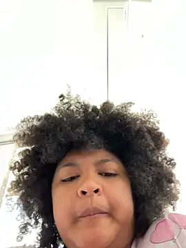 Snapshot of Rizos_hot_official chatting on 05.09.26 Rizos hot official online show from 05.09.26