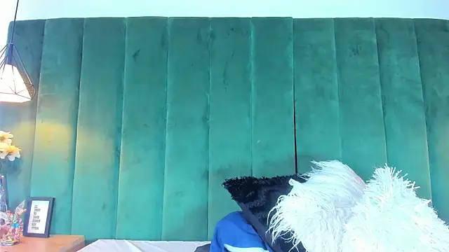 kittyy milk 001 online show from 09.28.25