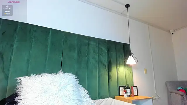 kittyy milk 001 online show from 11.03.25