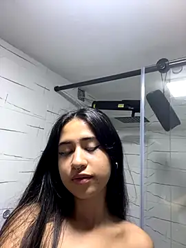 Snapshot of nina_vixen chatting on 10.04.25 nina vixen online show from 10.04.25