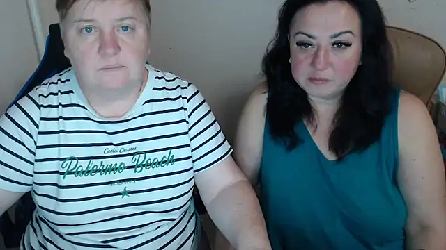 Snapshot of Bertie_Adeline chatting on 09.17.25 Bertie Adeline online show from 09.17.25