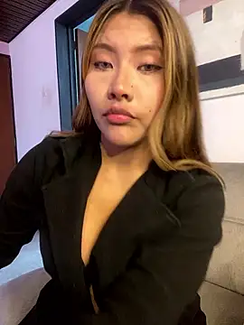 Jasmin Pink online show from 01.12.26