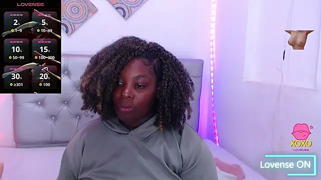 ebony NeighborMoans online show from 09.25.25