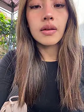 KloePink  online show from 12.01.25