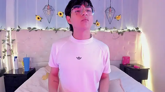 AleAurarashi online show from 10.07.25