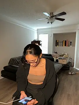 cupcakemia online show from 10.04.25