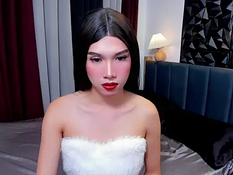 MaxCollins online show from 11.12.25