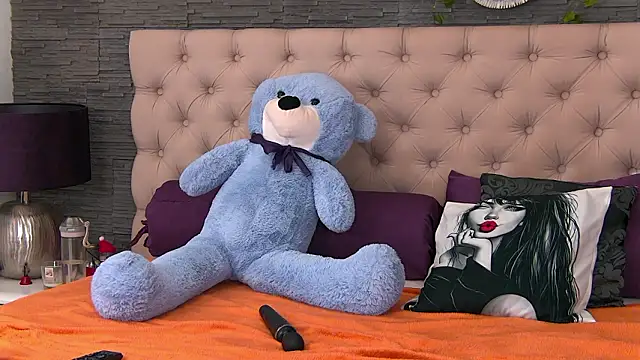 VannyFoxx online show from 03.30.26