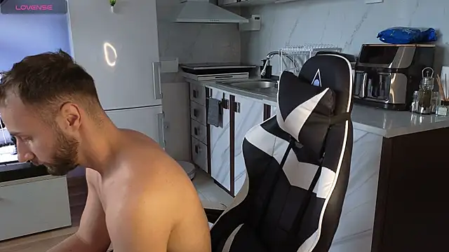 RyanStorm  online show from 11.10.25