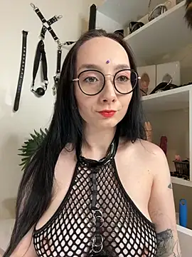 Snapshot of Jinhee_Tiny chatting on 10.06.25 Jinhee Tiny online show from 10.06.25