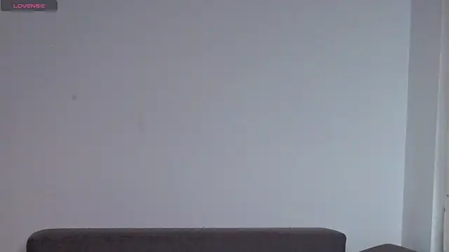 Snapshot of SkinnyMode chatting on 10.22.25 SkinnyMode online show from 10.22.25