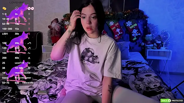 ArlineCarroll online show from 12.19.25