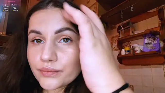 DierdreCousineau online show from 10.07.25