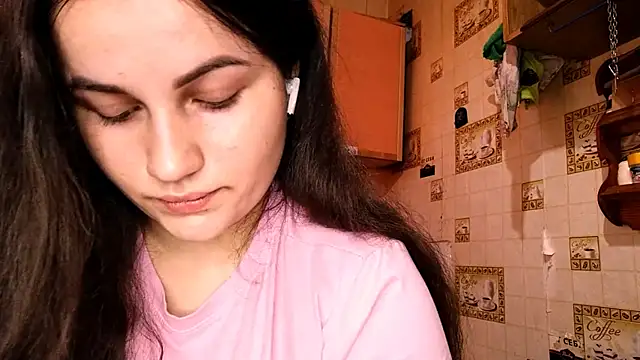 DierdreCousineau online show from 11.01.25