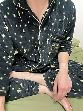 hijin11415 online show from 10.20.25