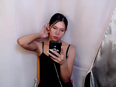 slutty whore anne online show from 12.20.25