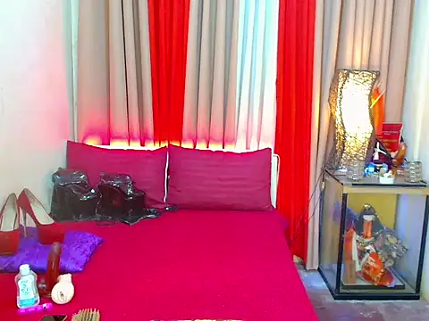 Snapshot of Fujiko2020 chatting on 09.14.25 Fujiko2020 online show from 09.14.25