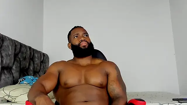 Snapshot of james_musclebbc chatting on 01.16.26 james musclebbc online show from 01.16.26