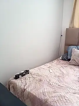 LoanaSantos online show from 02.20.26