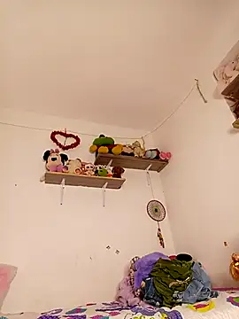 Snapshot of Liahdiaz_ chatting on 10.24.25 Liahdiaz online show from 10.24.25