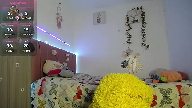 Liahdiaz  online show from 02.26.26