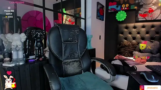 miIa bratz online show from 02.03.26