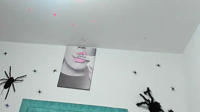 Rihanna hotx online show from 10.20.25