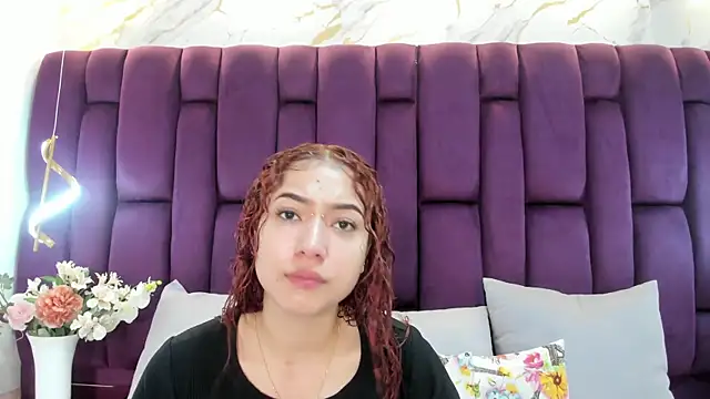 Snapshot of megannherrera chatting on 10.09.25 megannherrera online show from 10.09.25