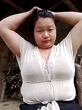 Snapshot of girl-babi chatting on 04.19.26 girl-babi online show from 04.19.26