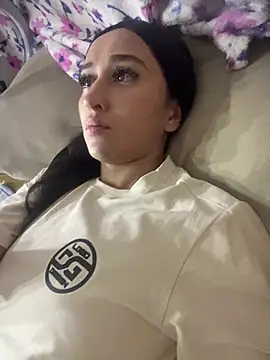 Snapshot of RAKEL37 chatting on 02.13.26 RAKEL37 online show from 02.13.26