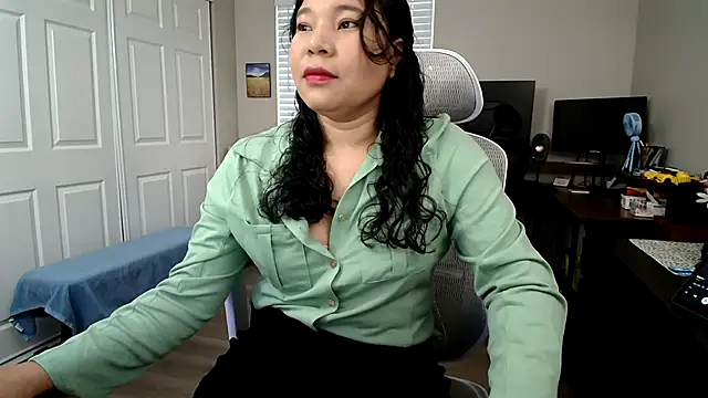 SHEILYN  online show from 04.13.26