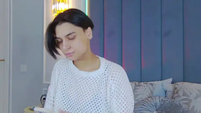 VioletAsh online show from 10.06.25