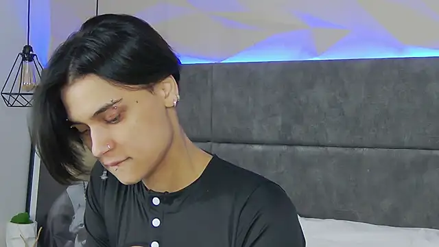 VioletAsh online show from 10.14.25