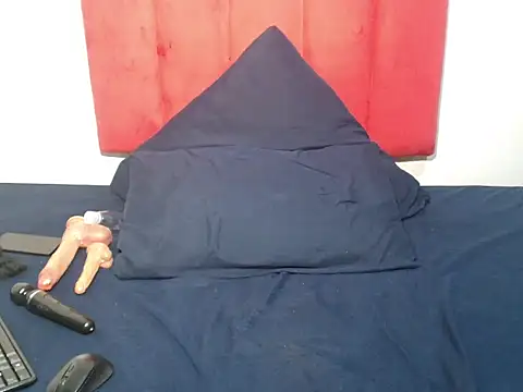 GorillaGripCunt77 online show from 10.06.25