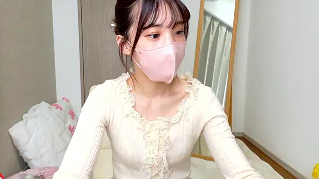 Snapshot of riri__nyan_o0 chatting on 04.29.26 riri nyan o0 online show from 04.29.26