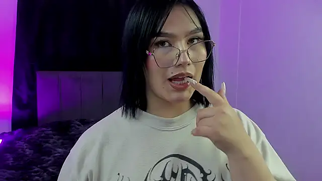 Candy Velvet online show from 03.18.26