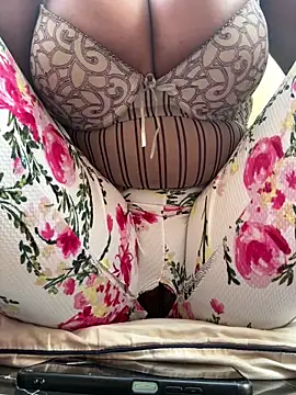 Snapshot of ewatyu chatting on 03.31.26 ewatyu online show from 03.31.26