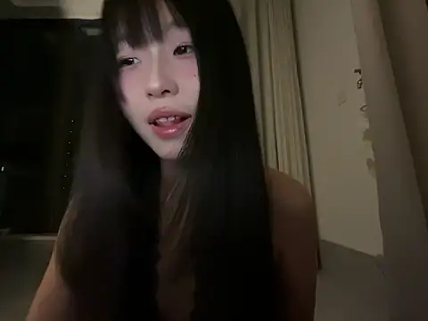 77momomo online show from 04.05.26