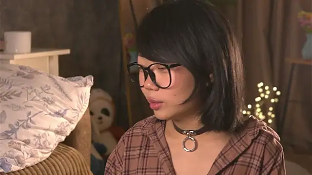 Snapshot of _molly_molly_molly_ chatting on 04.08.26 molly molly molly online show from 04.08.26