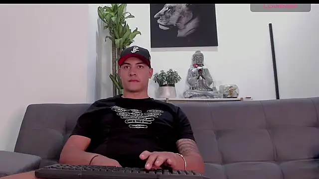 Snapshot of StephanMyers chatting on 09.15.25 StephanMyers online show from 09.15.25