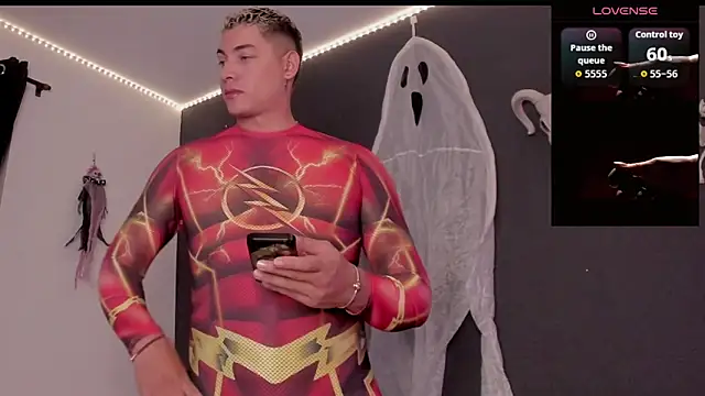 Snapshot of StephanMyers chatting on 10.24.25 StephanMyers online show from 10.24.25