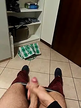 Snapshot of LucifertheGenius chatting on 04.08.26 LucifertheGenius online show from 04.08.26