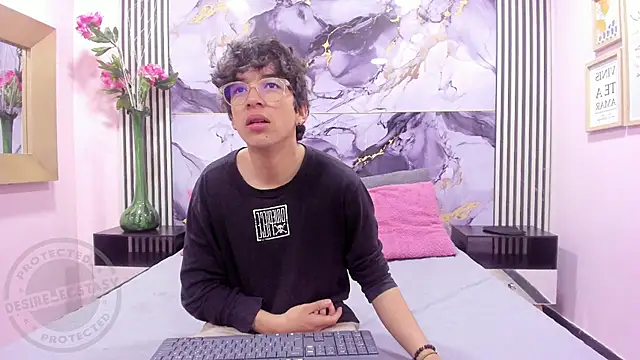 Desire Ecstasy online show from 10.12.25